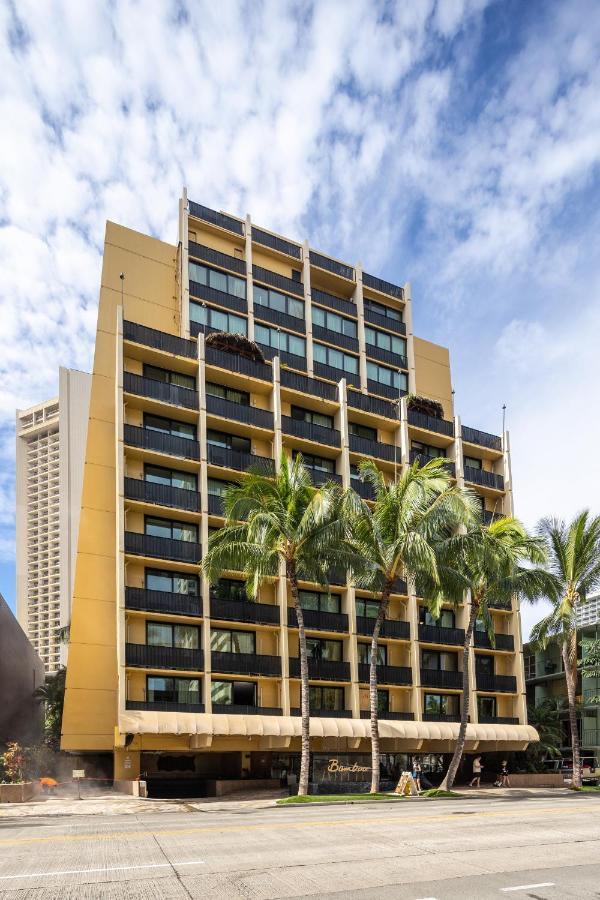 Gorgeous One Bedroom Bamboo Blocks From The Beach Honolulu Bagian luar foto